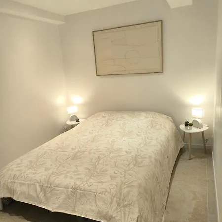 Apartment Avec Et Equipe Dans Centre